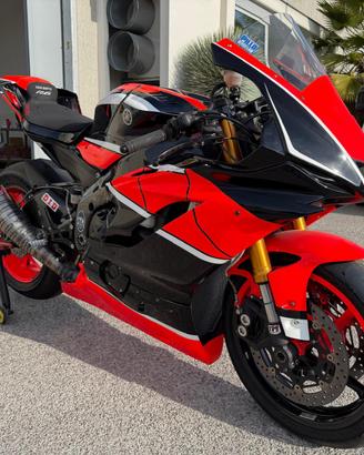 yamaha R6 race