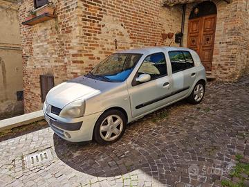 Renault CLIO 1.2  16V  5 porte - Benzina -  2003