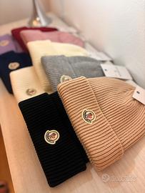 Berretto in vari colori