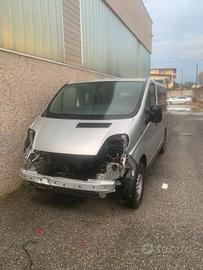 Opel Vivaro 27 2.0 9 posti MOTORE FUSO