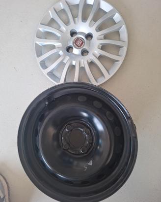 4 Cerchi 15" in Lamiera e Copricerchi Grande Punto