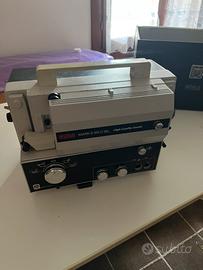 Proiettore pellicola super 8 con film