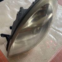 faro anteriore lancia ypsilon