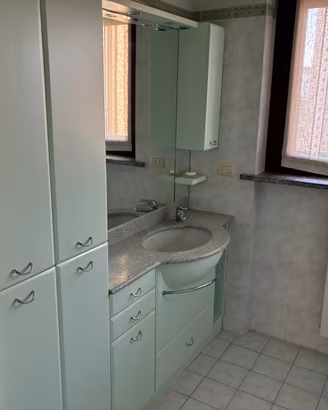 Mobile da Bagno Completo Verde Salvia con Colonna