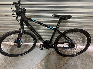 Mountain bike Mercedes benz
