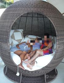 Grande poltrona di rattan