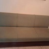 Divanetto verde salvia stoffa e legno