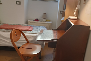 Vomero 1 camera in appartamento ristrutturato