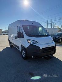 0450 NOLEGGIO FURGONE TOYOTA NUOVO