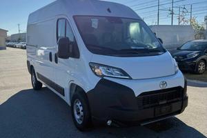 0450 NOLEGGIO FURGONE TOYOTA NUOVO