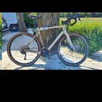 Bici gravel carbonio megamo