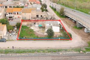 SERRAMANNA - Indipendente con ampio giardino