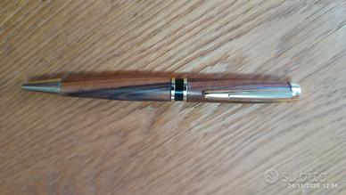 penna artigianale in legno 