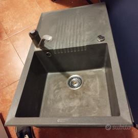 Lavello con sgocciolatoio