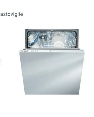 Lavastoviglie Indesit  perfettamente funzionante