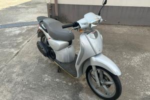 Aprilia Scarabeo 50 4T