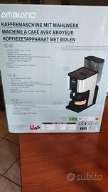 Macchina da caffè con macina grani
