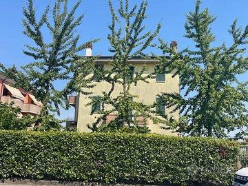 Villetta a schiera di 168 m² con più di 5 locali e