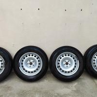 Cerchi gommati invernali 215/65 R16