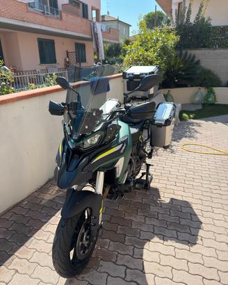 Benelli trk 702 stradale