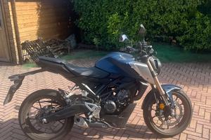 Honda CB125R 2021