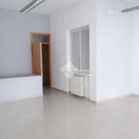 NEGOZIO A TRESCORE BALNEARIO