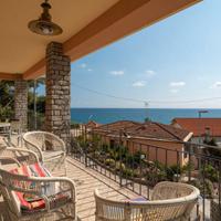 Villa panoramica sul mare