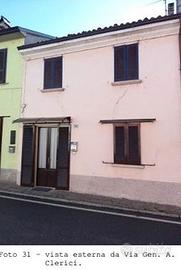 Casa indipendente Costa de'Nobili