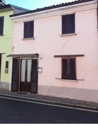 Casa indipendente Costa de'Nobili