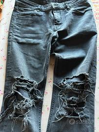 Jeans strappati grigio scuro