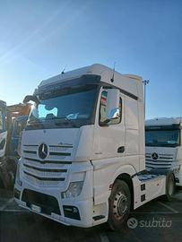 B465 - Trattore stradale Mercedes-Benz Actros 18.4