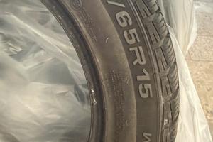 4 pneumatici invernali 175/65-15 Momo