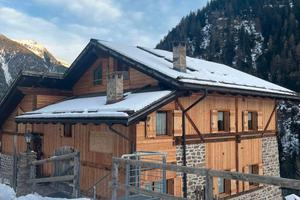 Appartamenti in chalet con sauna, 600 mt skiarea
