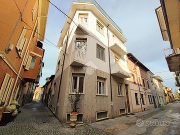 CASA SEMINDIPENDENTE A CASALNOCETO