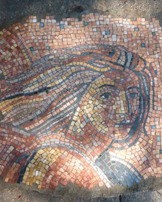 Mosaico "Donna capelli sciolti" cm. 67x67 - cod.13