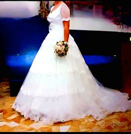 Sposa. Abito da sposa taglia 44