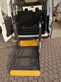 Fiat Doblo' trasporto disabili