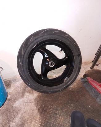 cerchioni f12 mai usati da quando verniciati 