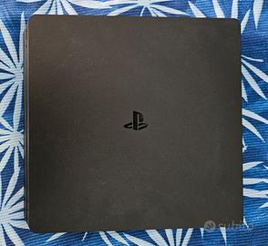 PlayStation 4 Slim + 2 Controller + Fifa 21-20-19-
