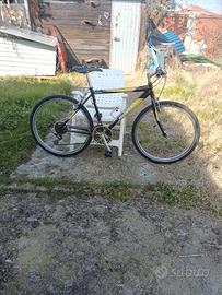 bici MTB funzionante ruote raggio 26 cambio Shiman