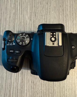 Canon 200D + 18-55mm STM | 2 Batterie Originali