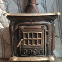 stufa a legna antica 