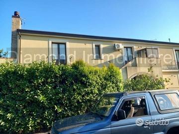 Appartanvilla con posto auto a Piedimonte Etneo