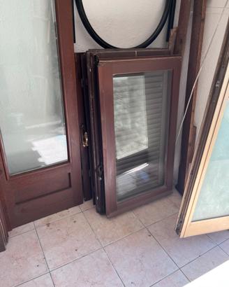 finestre e portefinestre di legno