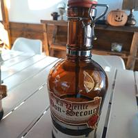 bottiglie di birra famosa vuote