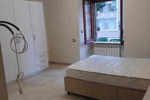 Camera arredata con bagno privato