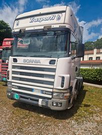 2 Trattori stradali SCANIA
