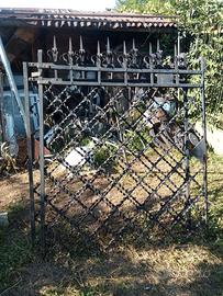 Cancello in ferro battuto a due ante