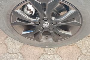Cerchi in lega Toyota Yaris Cross + Pneumatici