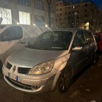 renault grand  scenic neopatentato ok